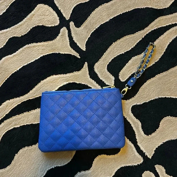 KC Jagger Clutch - Picture 1 of 6